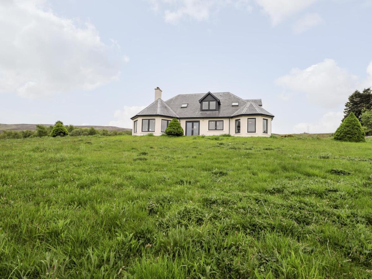 Challenger Lodge Lairg Exterior photo